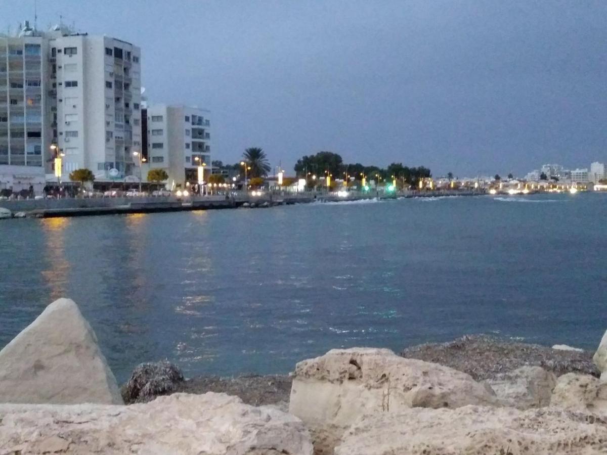 Must Stay - Sea & Salt Lake Panoramic View Apt Larnaca Zewnętrze zdjęcie