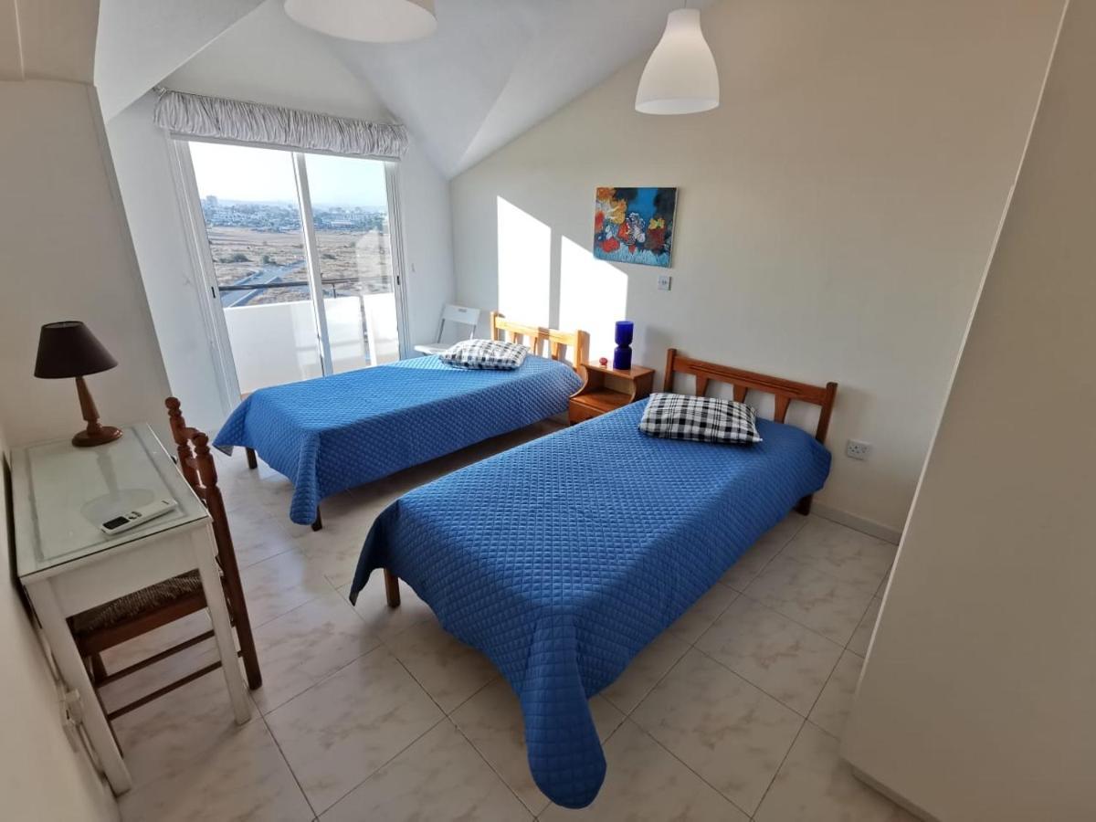 Must Stay - Sea & Salt Lake Panoramic View Apt Larnaca Zewnętrze zdjęcie