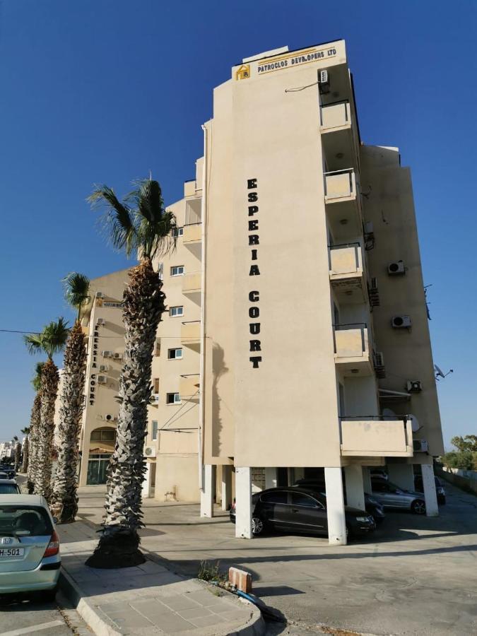 Must Stay - Sea & Salt Lake Panoramic View Apt Larnaca Zewnętrze zdjęcie